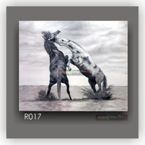 Danza de Poder: Caballos Salvajes en Blanco y Negro R017